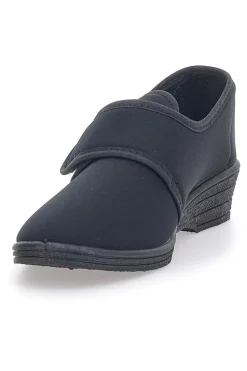 Pantofole nere con strappo Natural 650