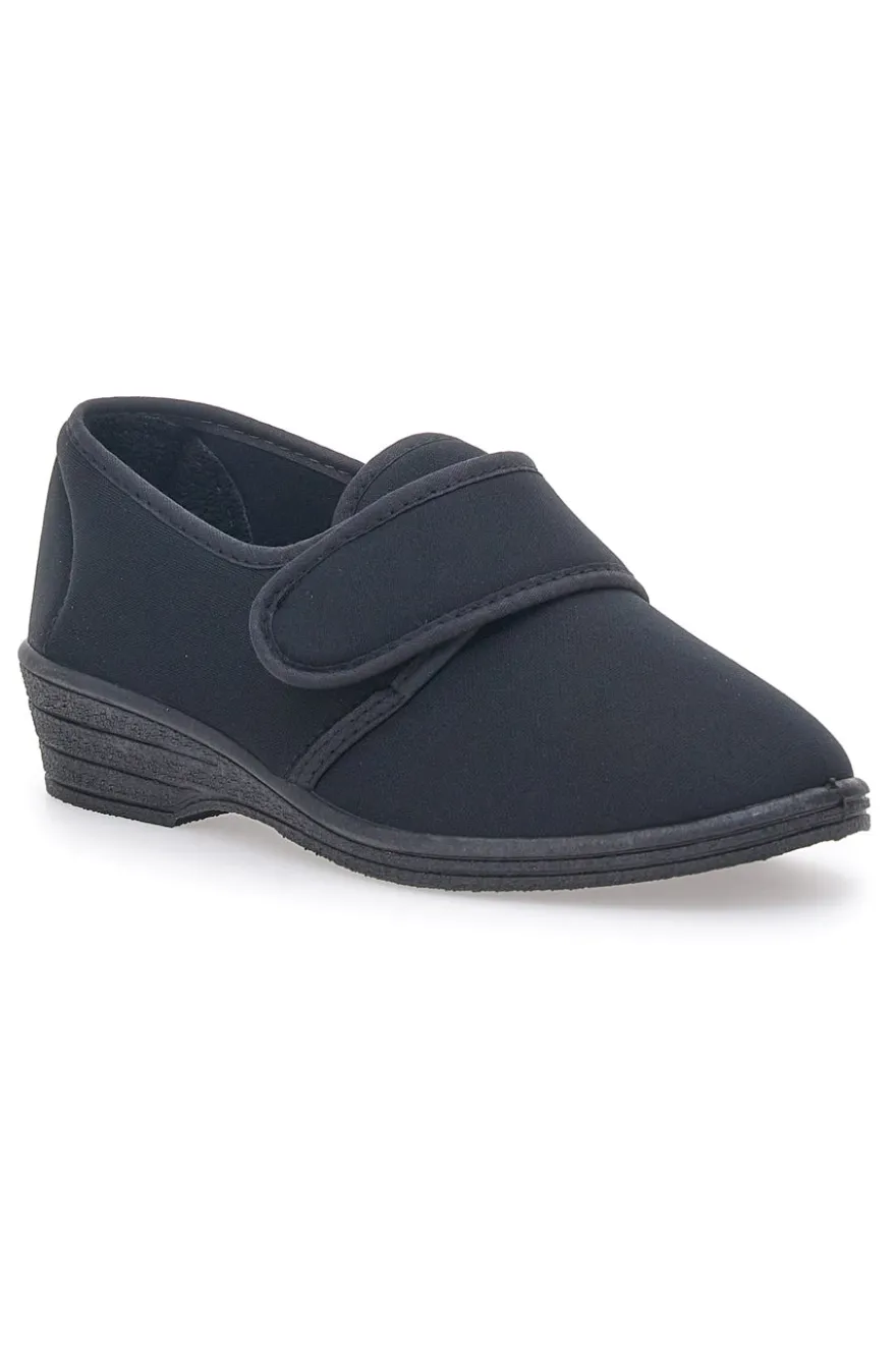 Pantofole nere con strappo Natural 650