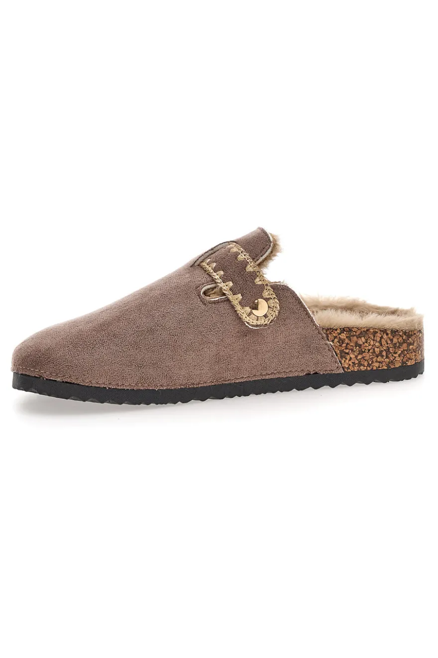 Pantofole taupe con fibbia e interno con pelo Altemberg 1107