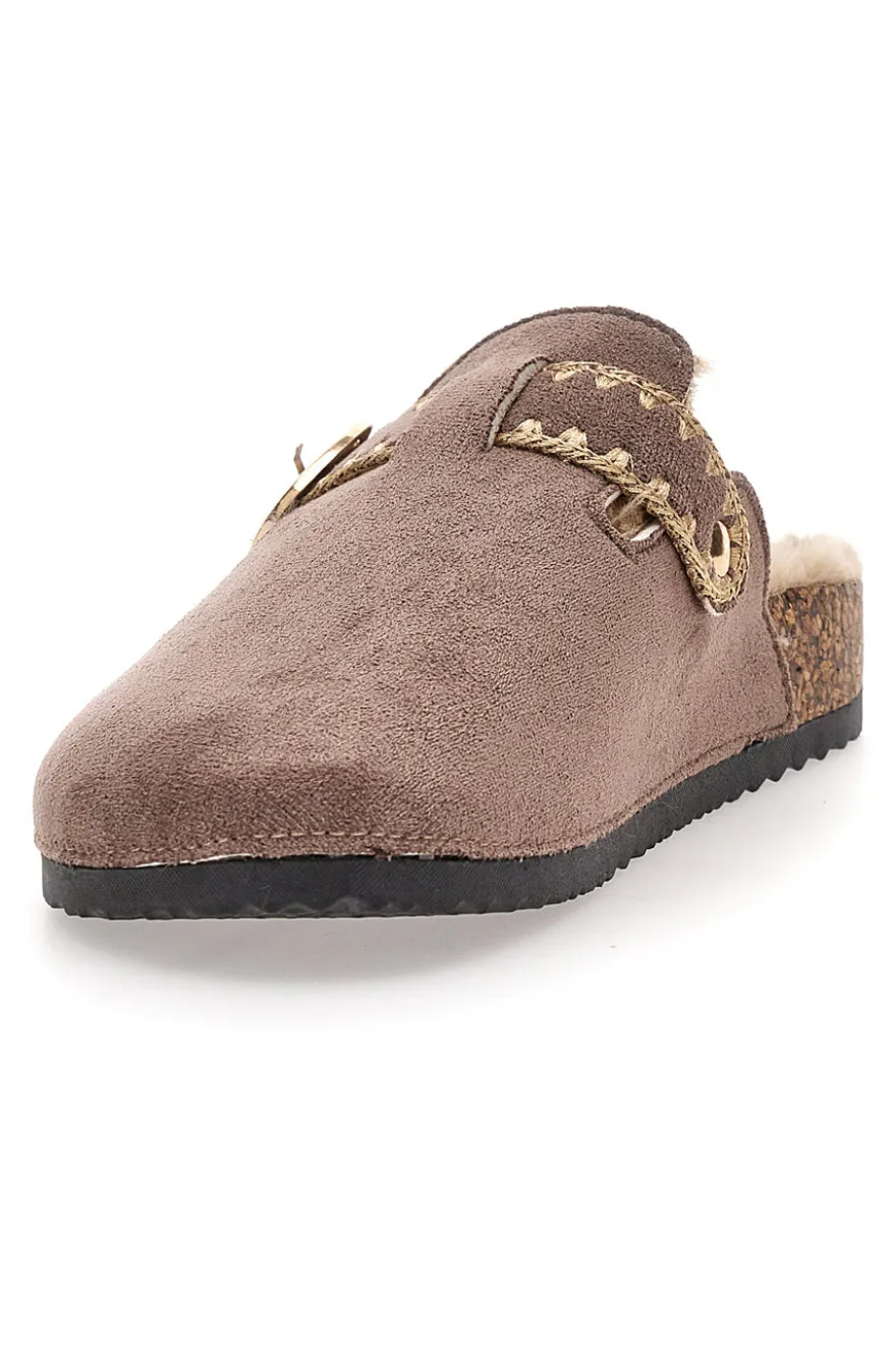 Pantofole taupe con fibbia e interno con pelo Altemberg 1107