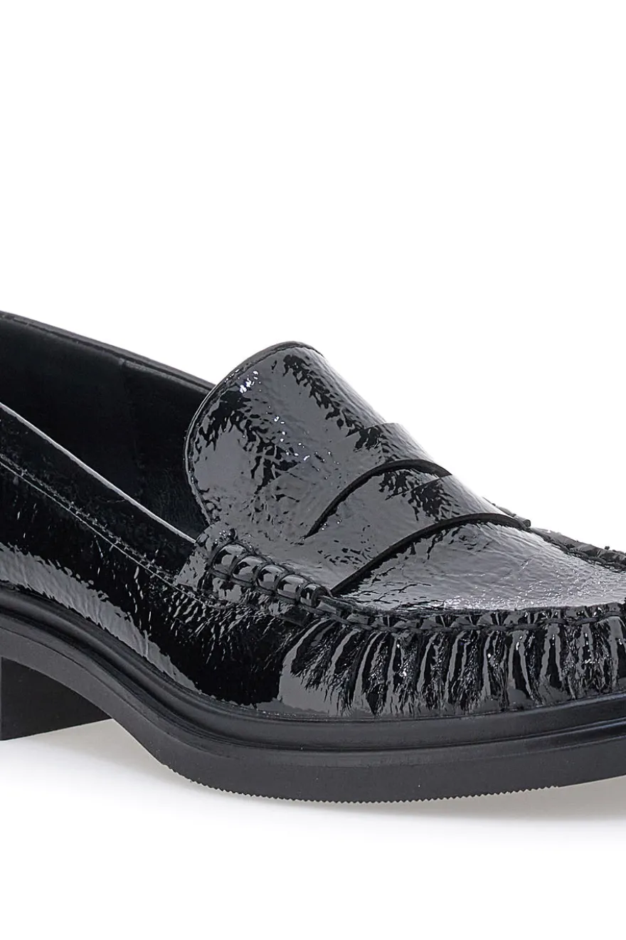 Pittarello BT24321029 Loafer aus schwarzem Lackleder mit niedrigem Absatz