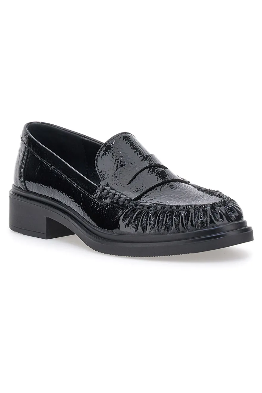 Pittarello BT24321029 Loafer aus schwarzem Lackleder mit niedrigem Absatz