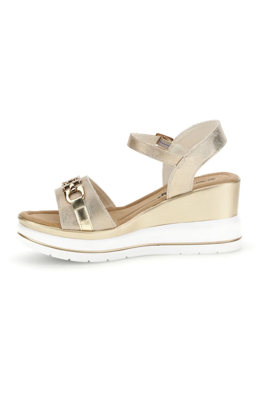 Platin-Sandalen mit Keil und Zierkette Energy E425