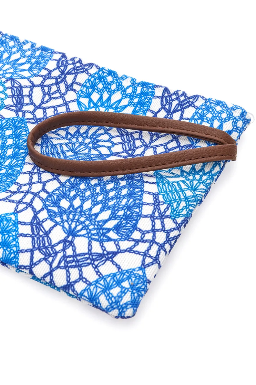 Pochette mare in fantasia blu in tessuto ricamato Basile 22153