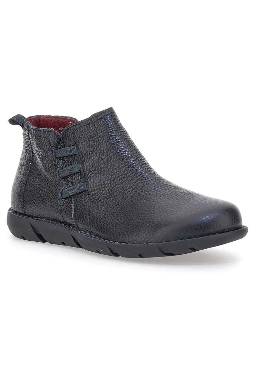 Polacchini neri in pelle con zip laterale Pittarello Tierra 30755
