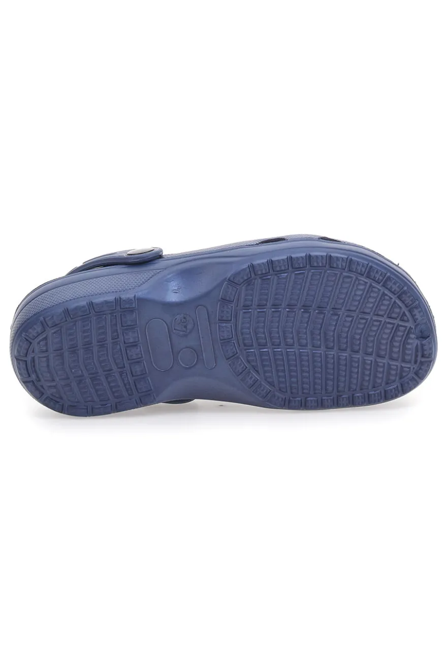 Sabot blu in gomma traforato con cinturino 2T2L 1851