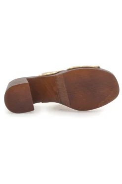 Sabot marroni con tacco largo e borchiette Pittarello Love 9341