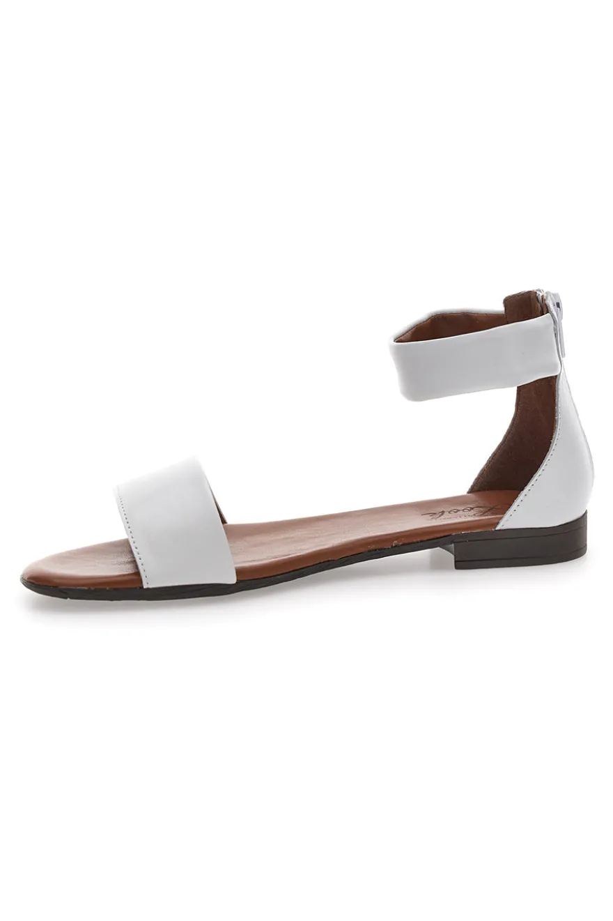 Sandali Bassi Bianchi con Cinturino alla Caviglia Pittarello Look 225495