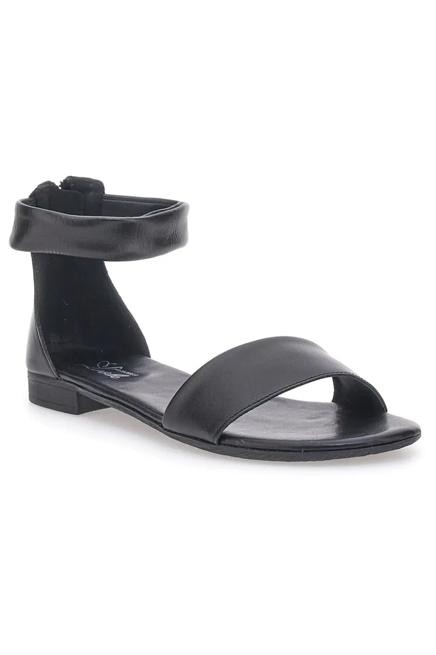 Sandali Bassi Neri con Cinturino alla Caviglia Pittarello Look 225495