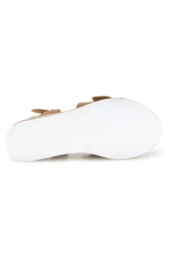 Sandali beige con cinturino alla caviglia e fibbia Prima riga M215