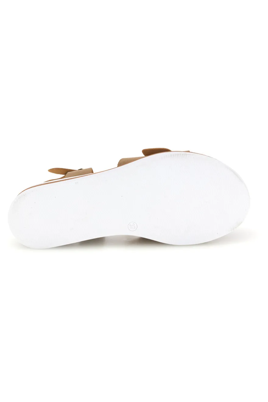 Sandali beige con cinturino alla caviglia e fibbia Prima riga M215