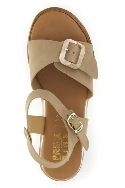 Sandali beige con cinturino alla caviglia e fibbia Prima riga M215