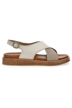 Sandali beige con fasce incrociate bicolore Pittarello Focus 28053NAL