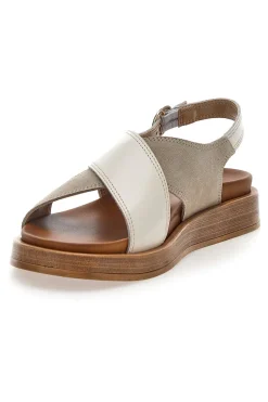 Sandali beige con fasce incrociate bicolore Pittarello Focus 28053NAL