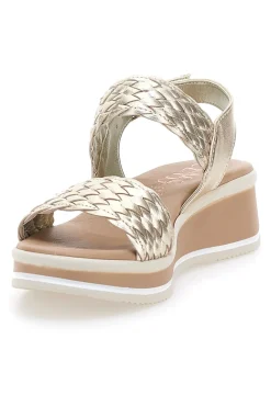 Sandali beige con intrecci brillanti e zeppa bassa Pittarello Class 12277