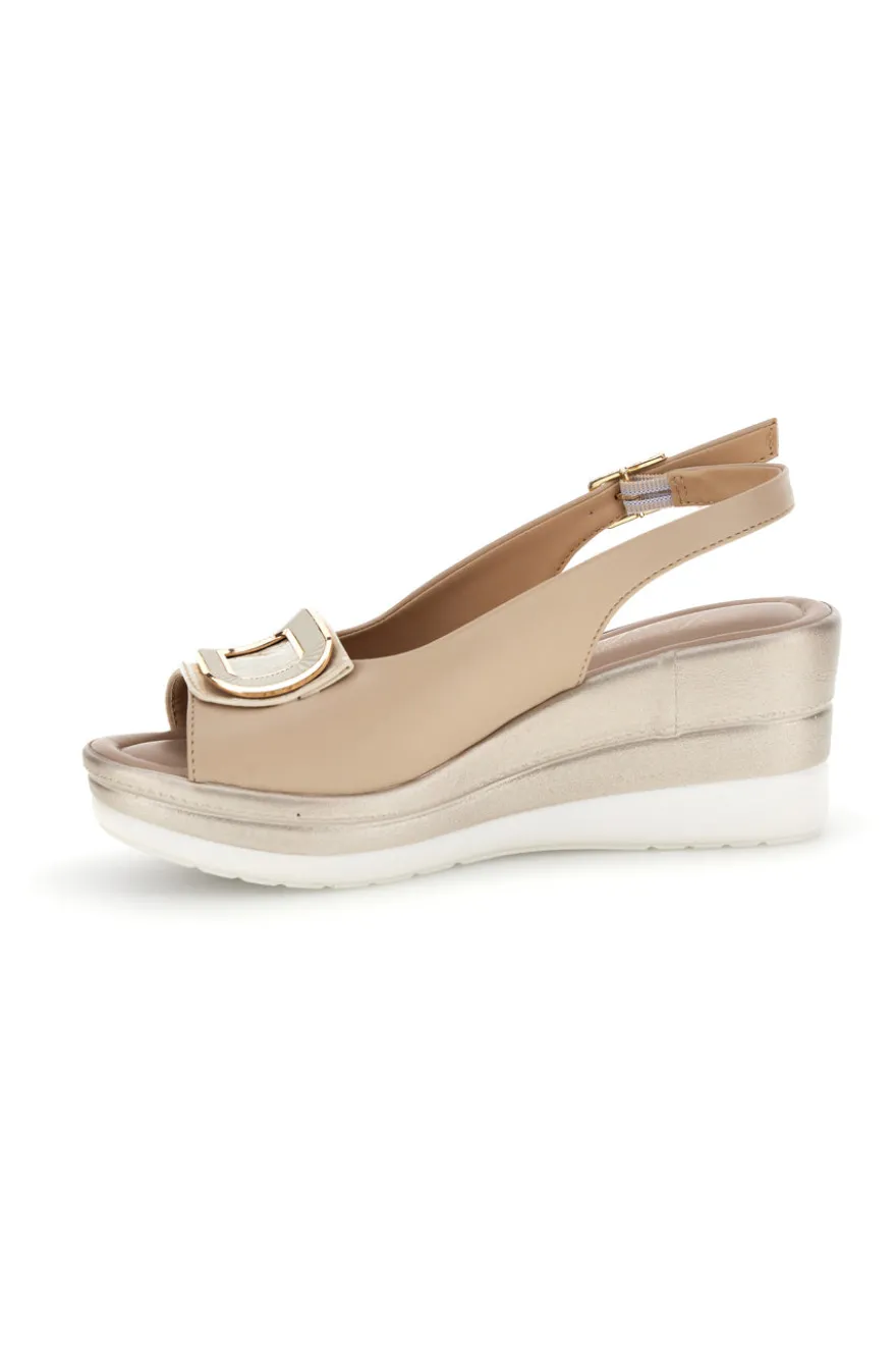 Sandali beige con zeppa Pittarello look MK3908352