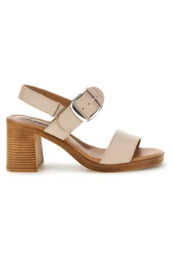 Sandali beige Made in Italy con maxi fibbia Pittarello look MK3619214