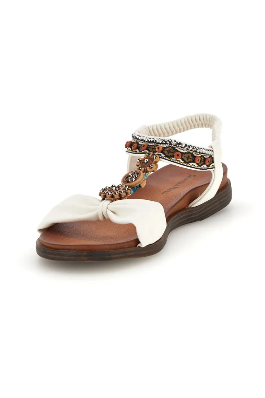 Sandali bianchi con dettagli gioiello e cinturino elasticizzato Quanna mel 560319