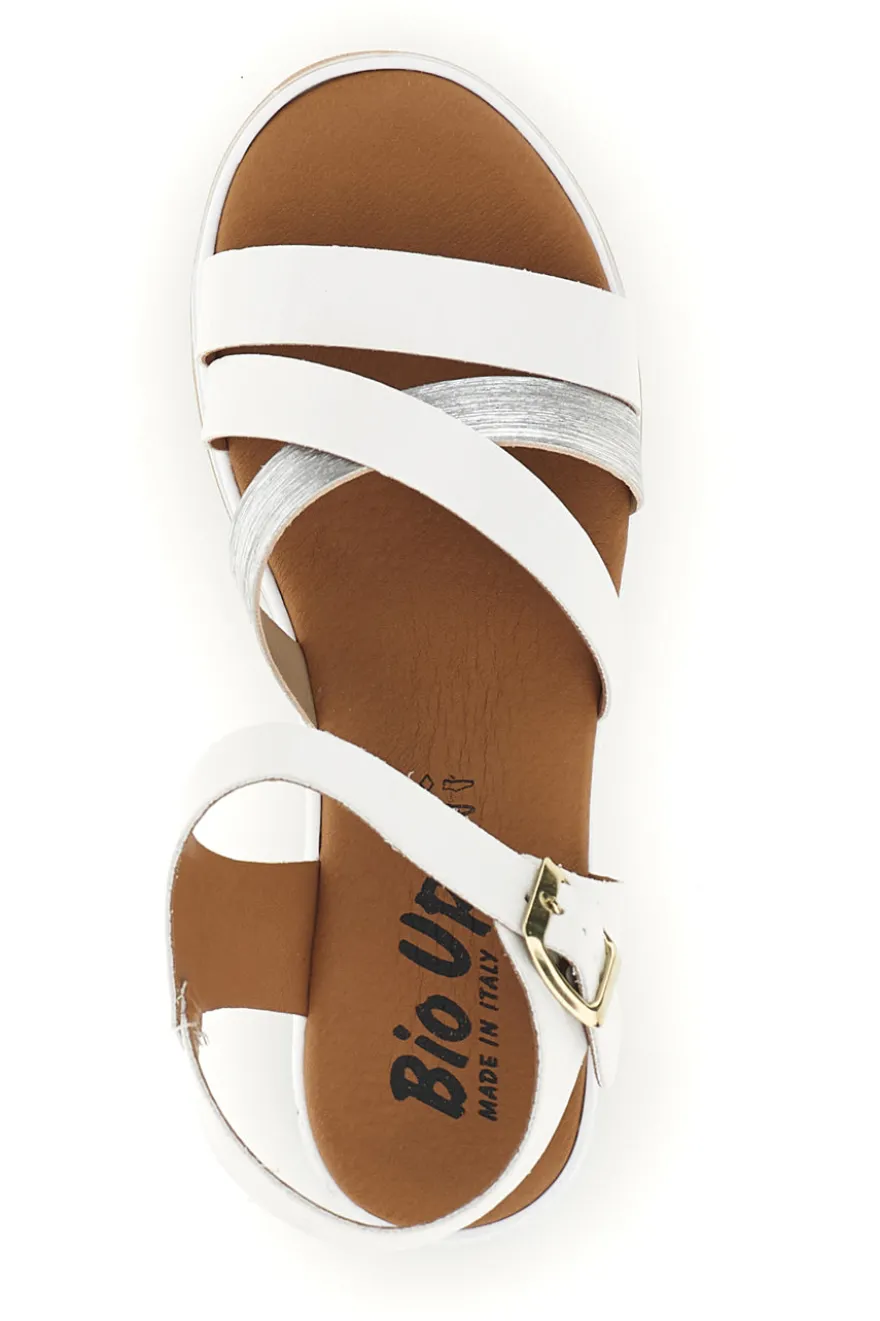 Sandali bianchi con fasce incrociate e zeppa Bio up 401