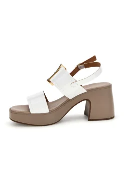 Sandali Bianchi con tacco e fibbia Pittarello look MK3935435
