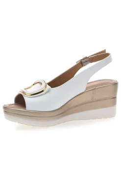 Sandali bianchi con zeppa e maxi fibbia Pittarello Look MK3197352