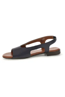 Sandali blu con tomaia in vera pelle Pittarello look 225620