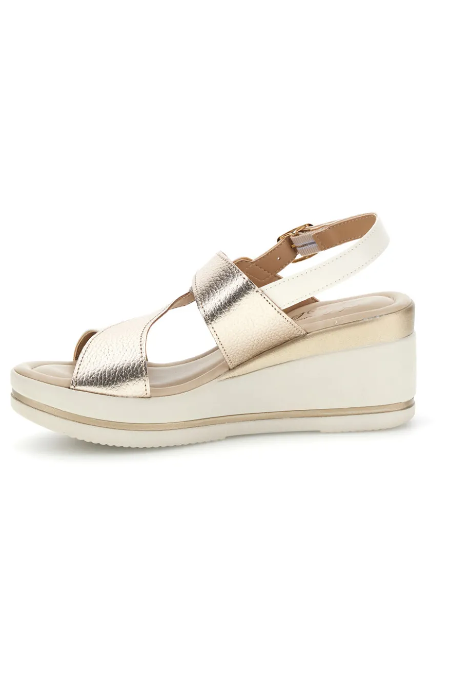 Sandali burro champagne con zeppa Pittarello look MK3313258