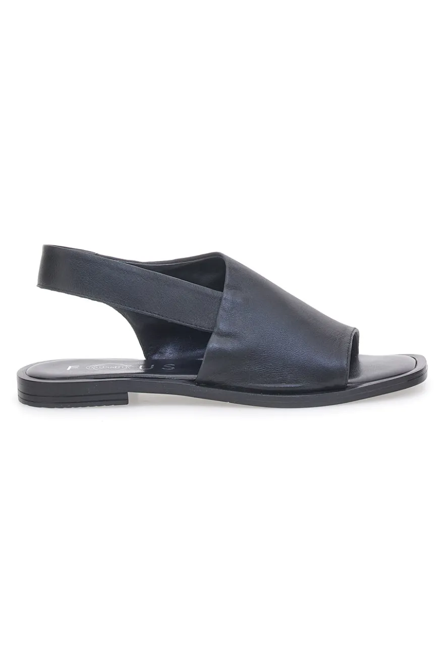 Sandali con Fascia in Pelle Nera e Elastico Posteriore PITTARELLO FOCUS 184987