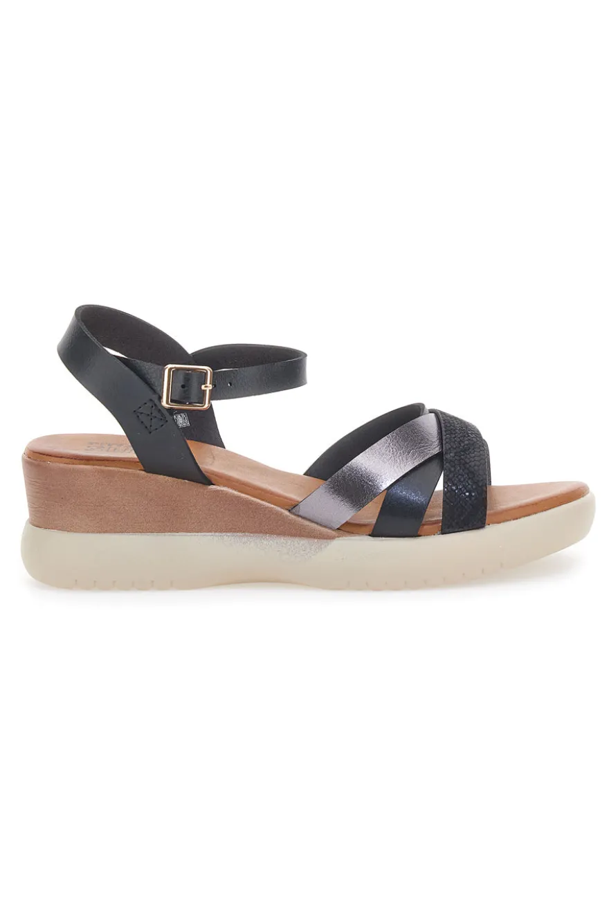 Sandali con zeppa bassa e fasce nere incrociate PITTARELLO SUN FW10172