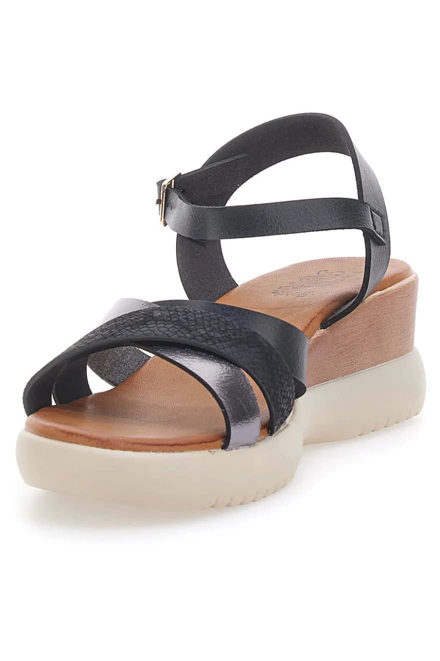 Sandali con zeppa bassa e fasce nere incrociate PITTARELLO SUN FW10172