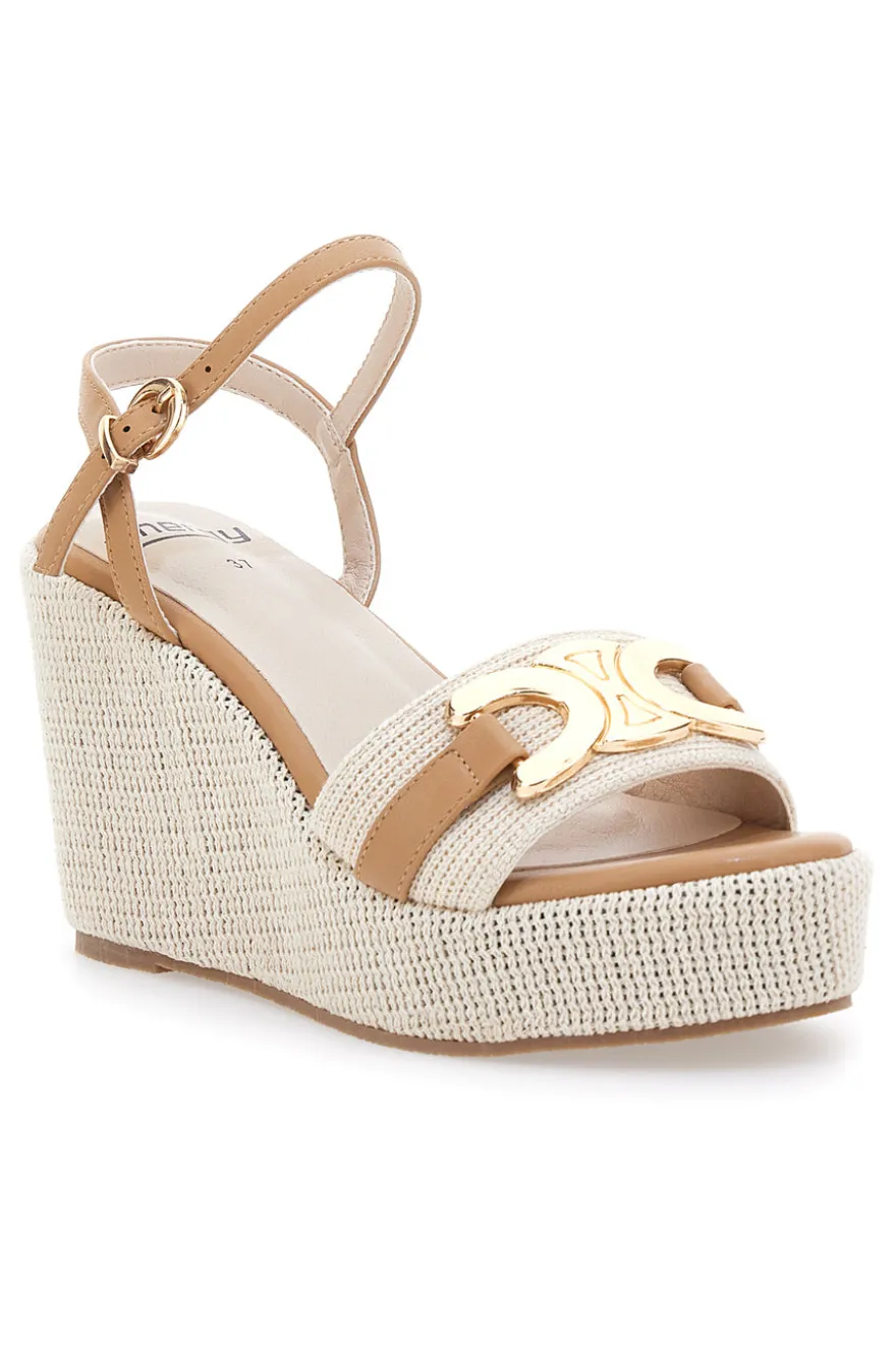 Sandali con zeppa beige con dettagli oro Energy E6000