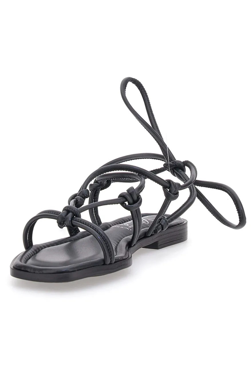 Sandali Lace-Up Neri Con Suola Flat Pittarello Look DC308100