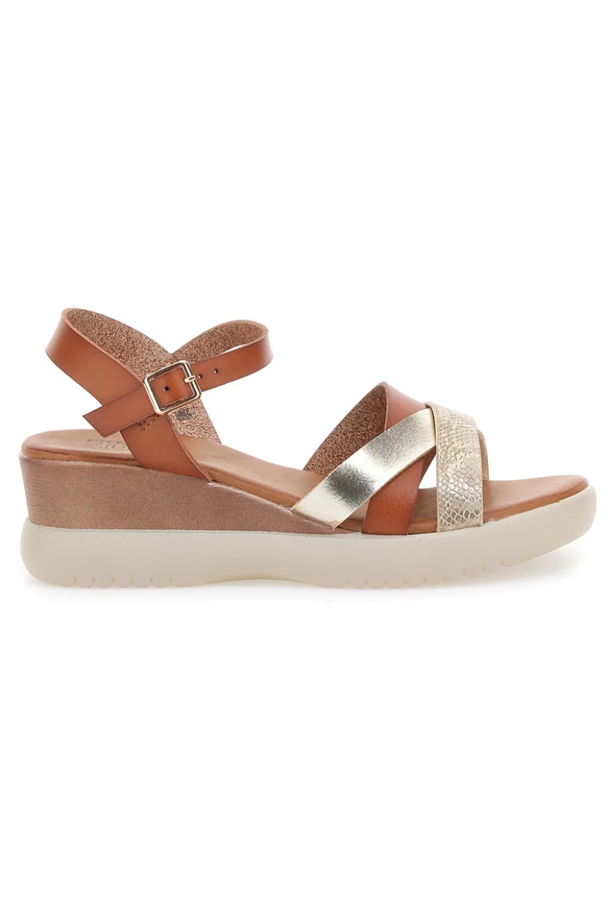 Sandali marroni con zeppa bassa e fasce incrociate PITTARELLO SUN FW10172