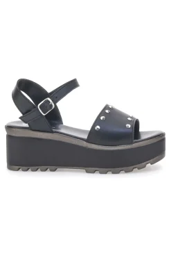 Sandali Neri Con Borchie sulla Tomaia in Pelle PITTARELLO LOVE 3553101
