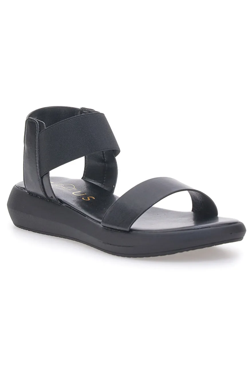 Sandali Neri Con Elastico e Platform Prodotti in Italia Pittarello Focus 19514