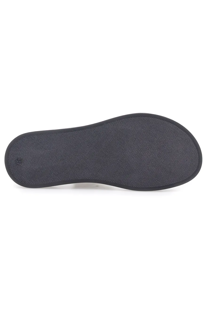 Sandali neri con fasce elastiche Pittarello Focus 28067IN