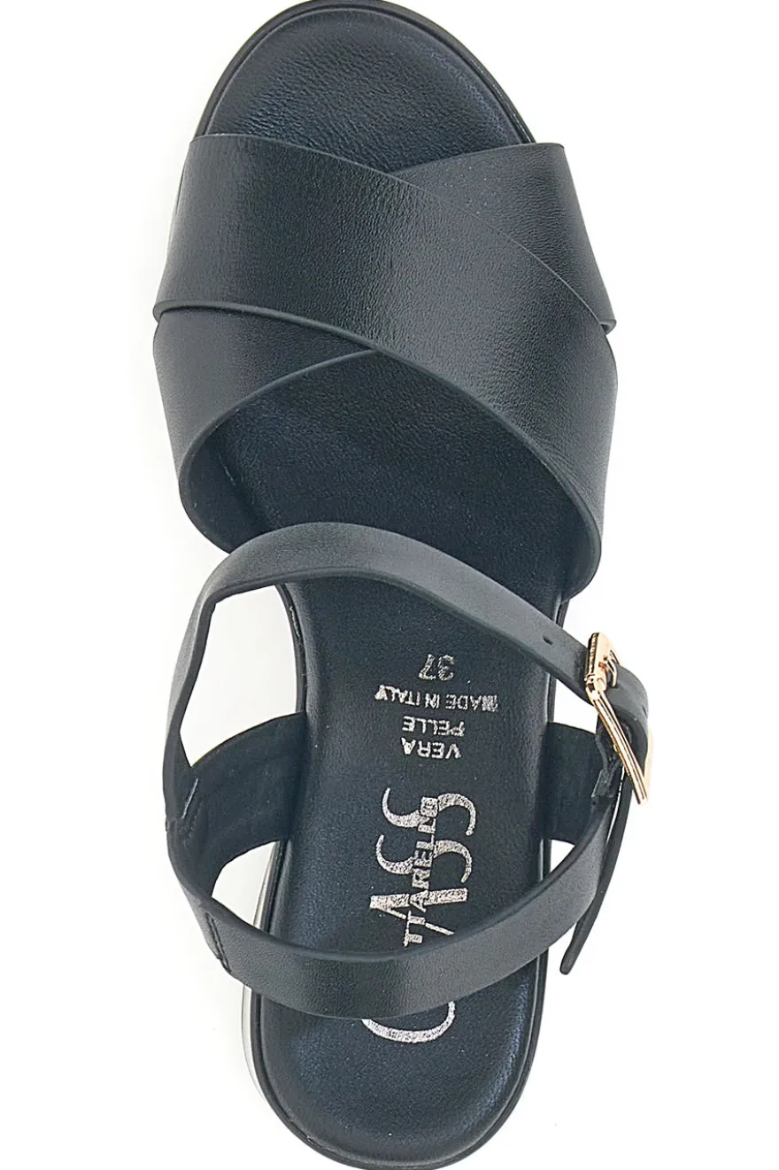 Sandali neri con plateau e cinturino Made in Italy Pittarello Class 57246