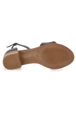Sandali Neri Con Tacco Basso Pittarello Look 243035