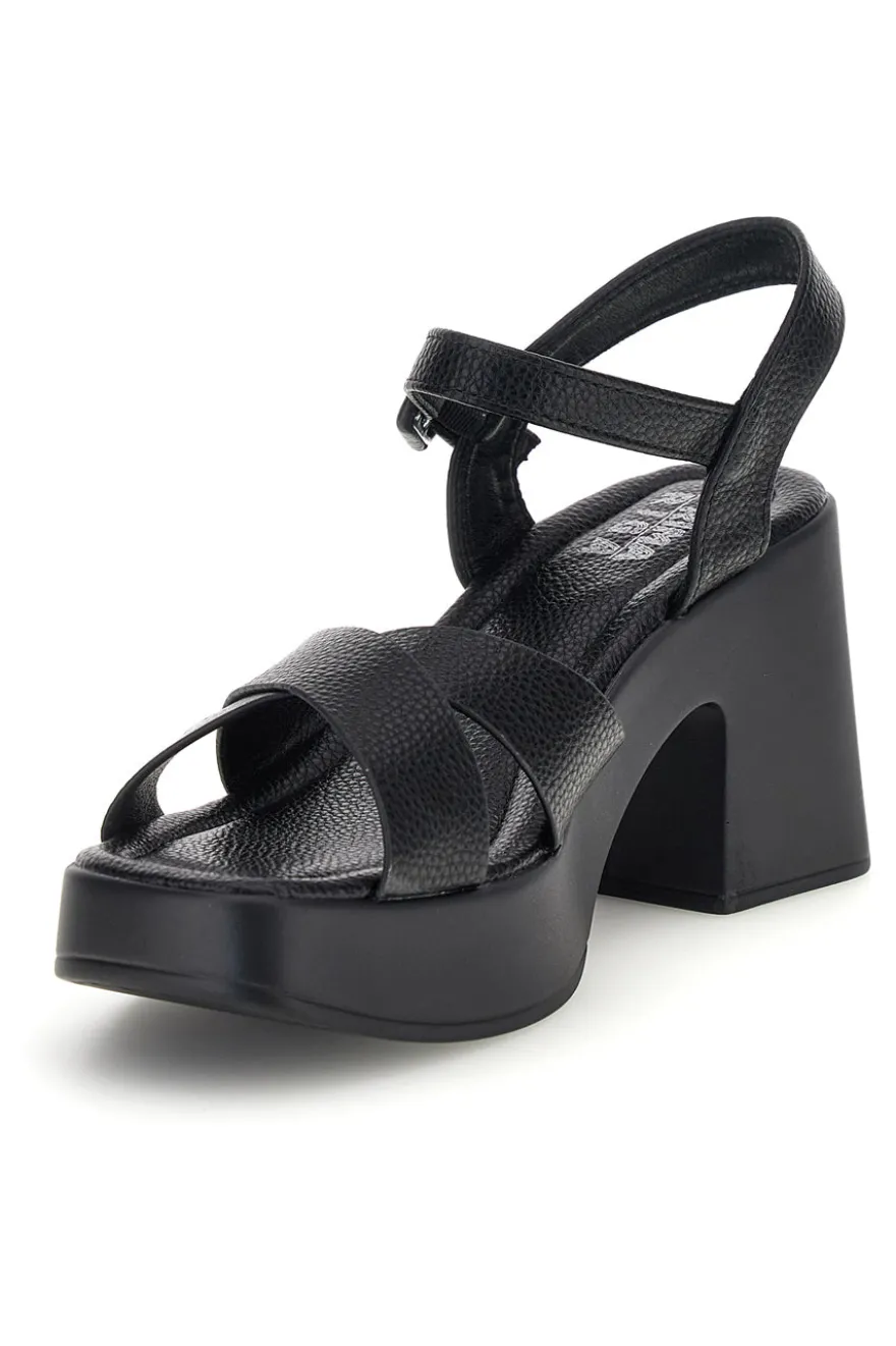 Sandali neri con tacco e plateau Prima riga BL501708