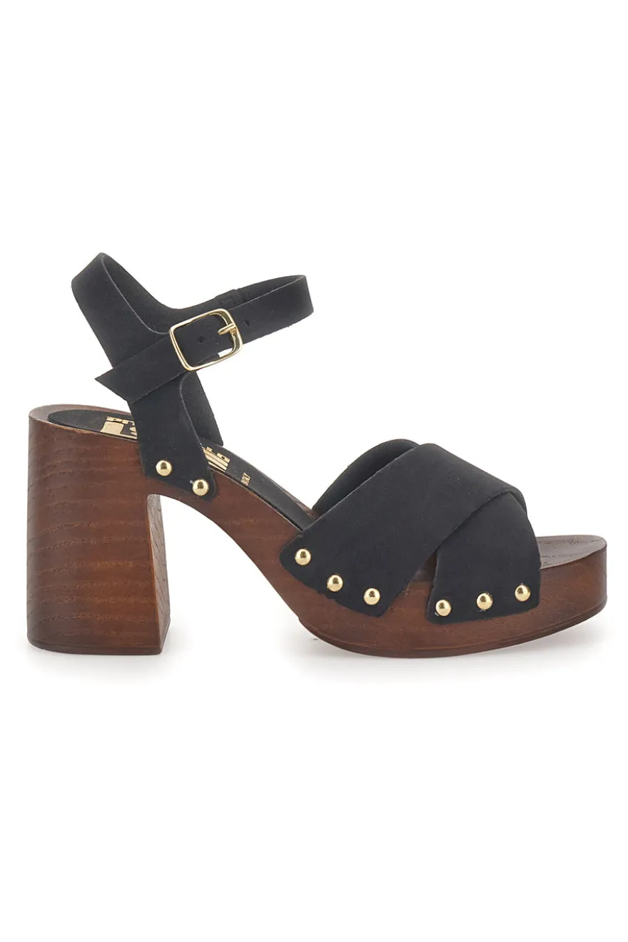Sandali neri con tacco largo e borchiette Pittarello Love 9086