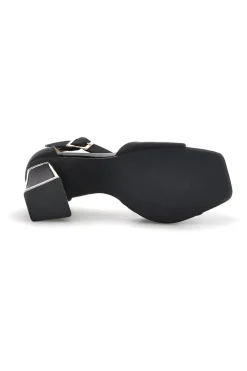 Sandali neri con tacco largo e cinturino First lady P698