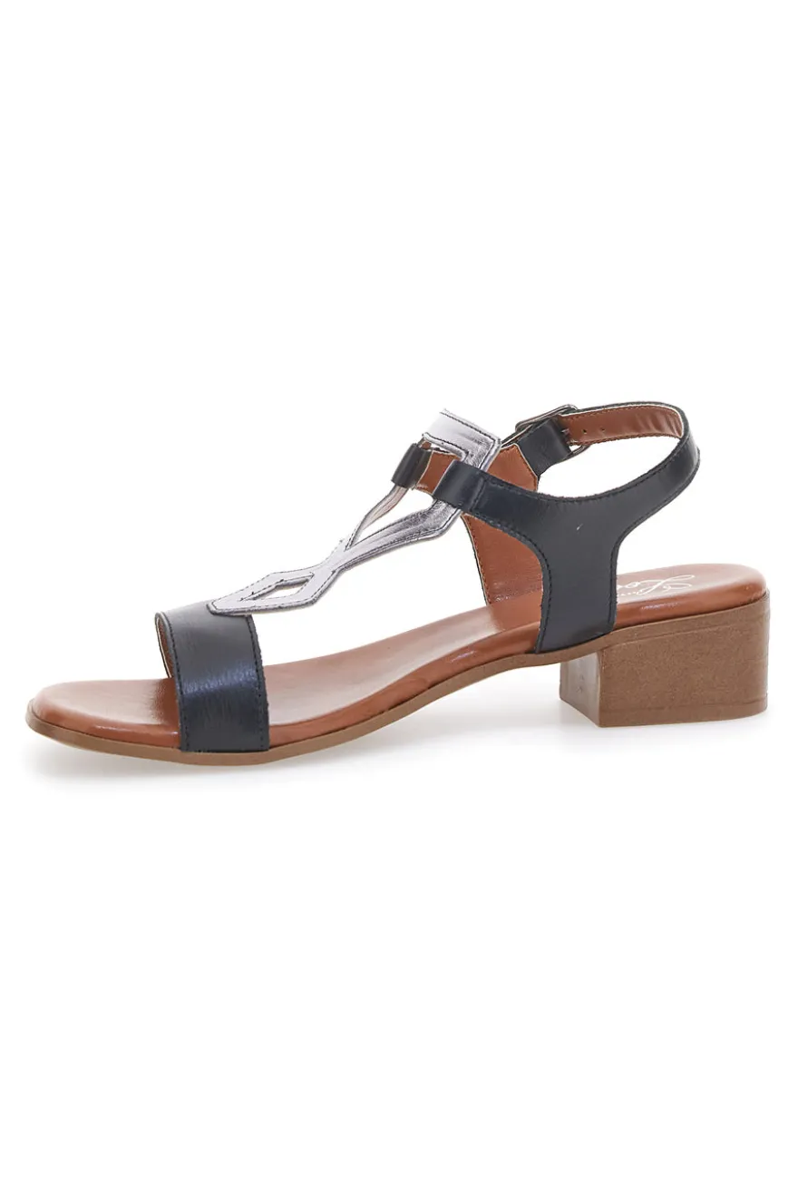 Sandali neri con Tomaia in Pelle Pittarello Look 244295