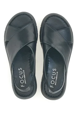 Sandali Neri con Tomaia in Pelle e Soletta Morbida PITTARELLO FOCUS 3315579