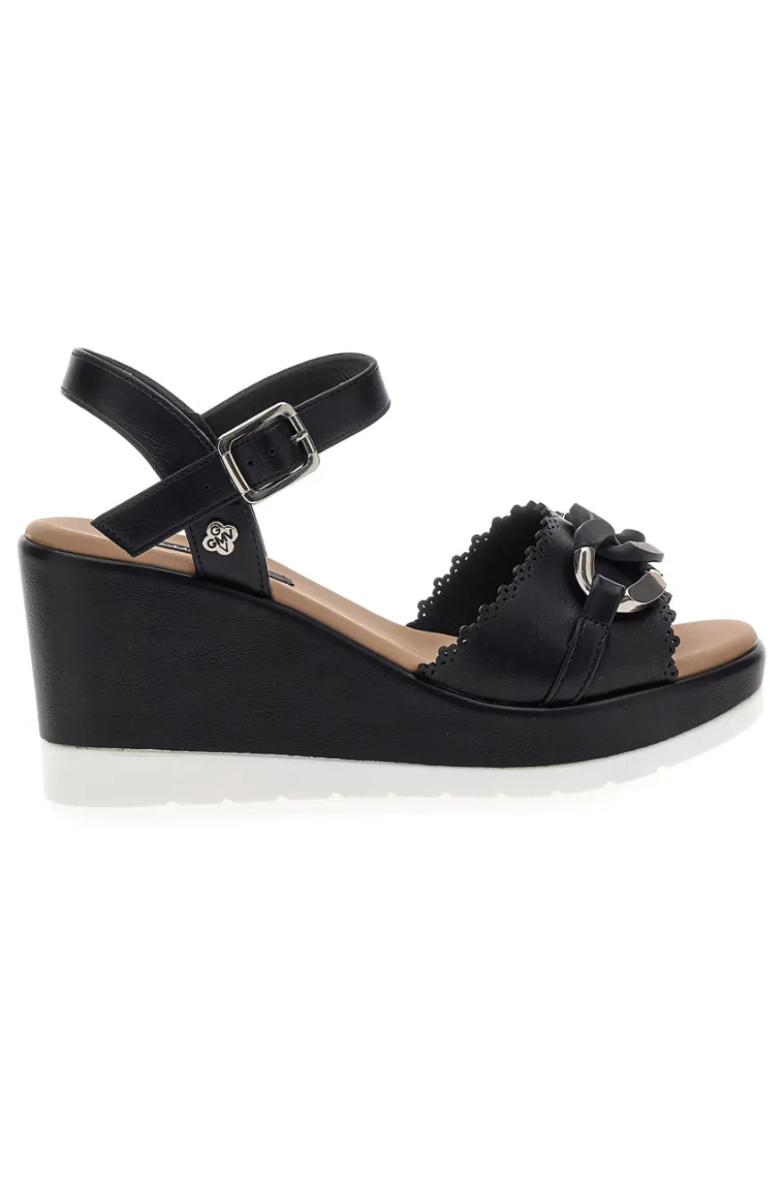 Sandali neri con zeppa e catena decorativa Gmv SA0439