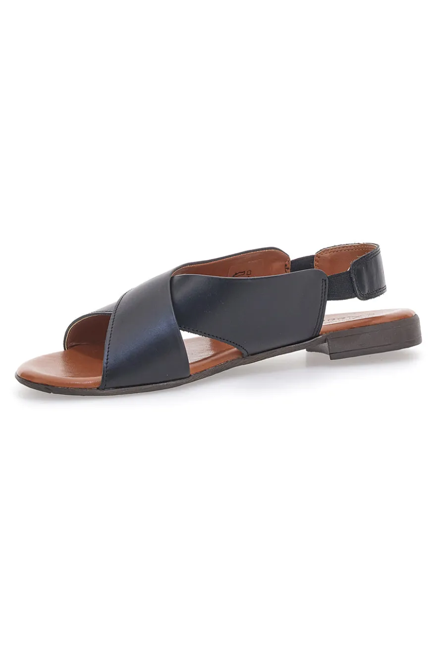 Sandali Neri Flat In Vera Pelle Con Elastico Pittarello Look 225435