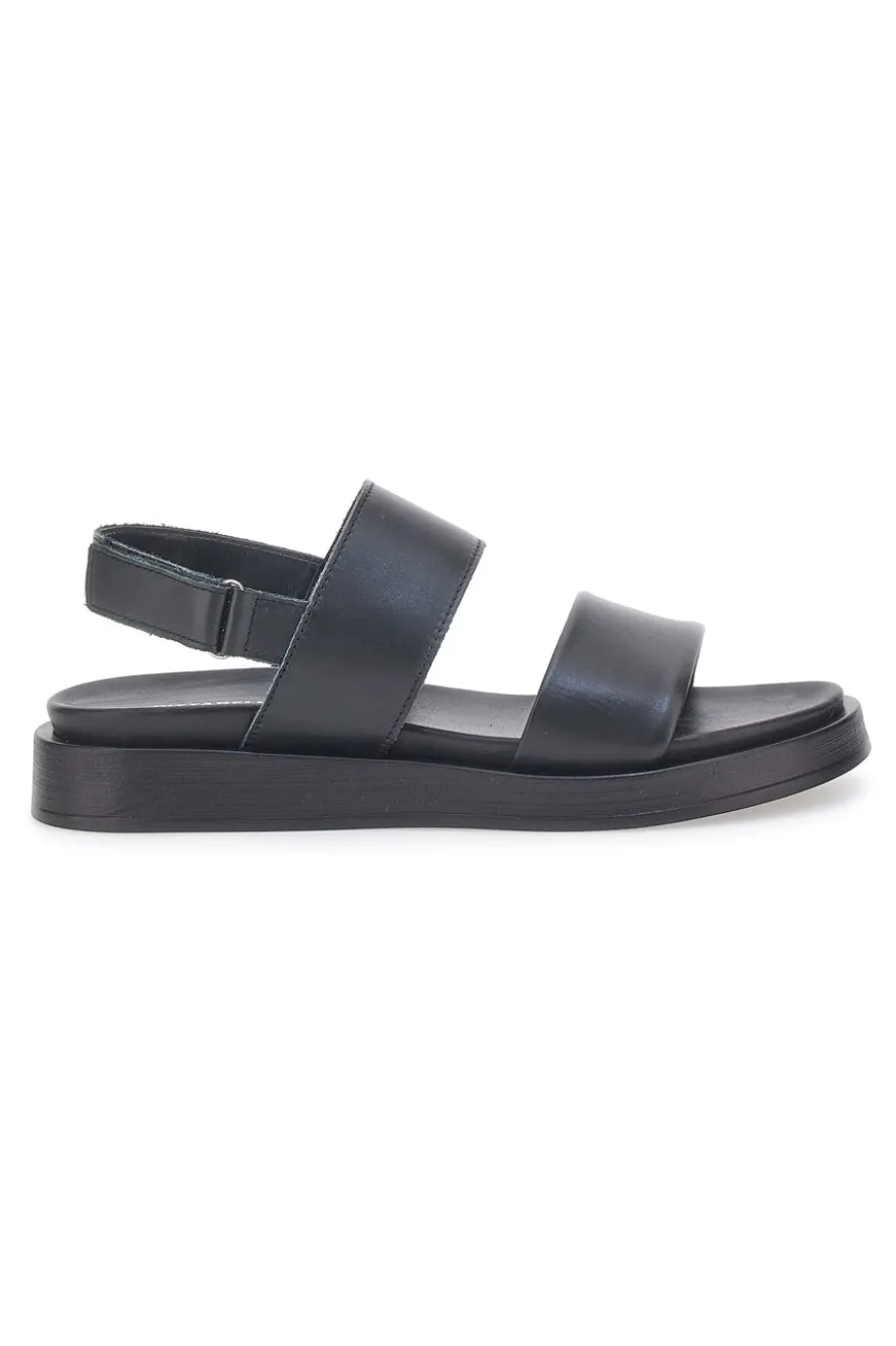 Sandali neri in pelle con doppia fascia e chiusura in velcro Pittarello Focus 28066IN