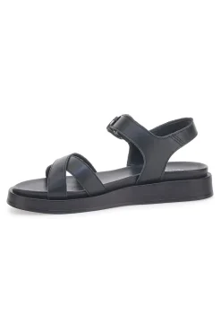 Sandali neri in pelle con fascette incrociate e fibbia Pittarello Focus 28065PE
