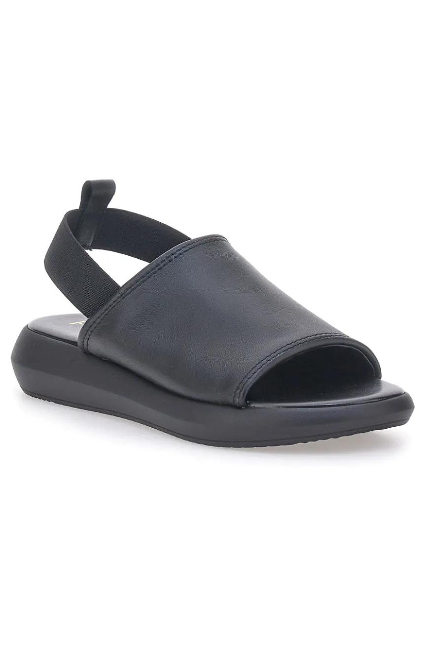 Sandali Neri In Vera Pelle Made in Italy Con Elastico Pittarello Focus 19515