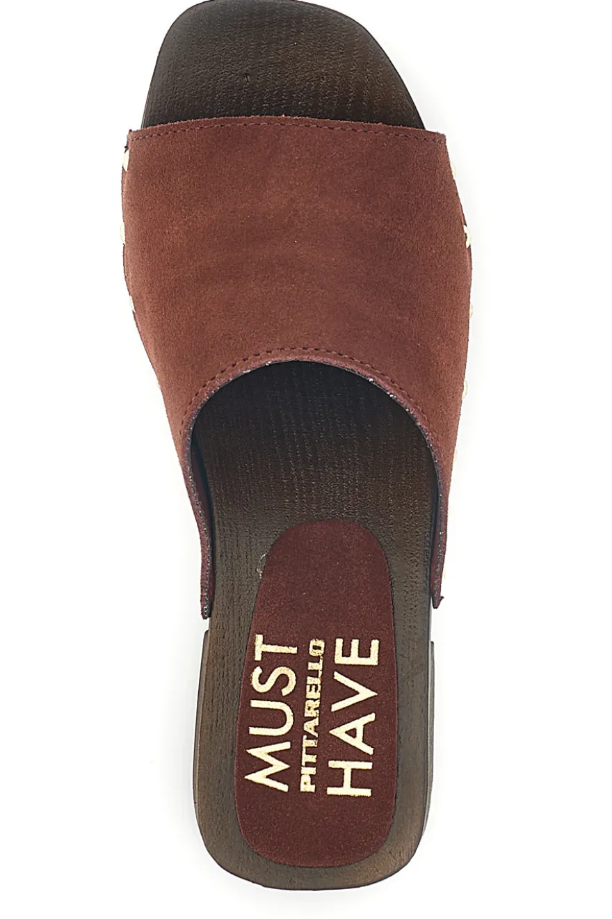 Sandalo bordeaux con tacco e borchie Pittarello Must Have 11934