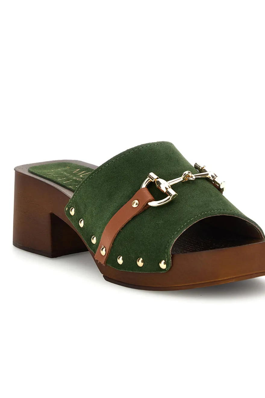 Sandalo verde in pelle con tacco e borchie Pittarello Must Have 11938